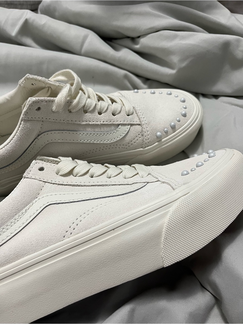 White suede Platform Lace-Up Women's Sneakers Vans - Picture 7 of 8